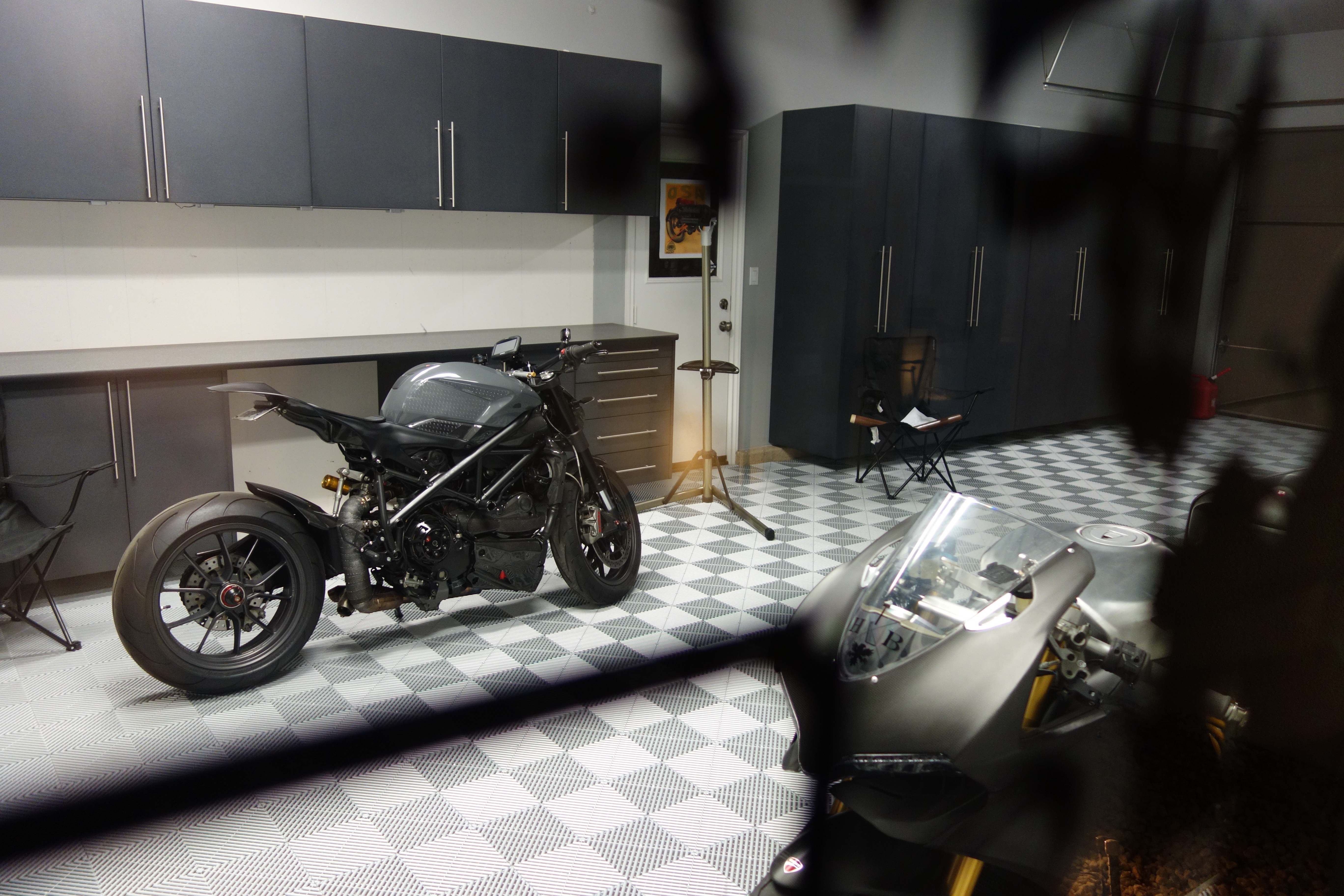 2010 Ducati Streetfighter photo 48